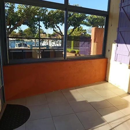 La Des Mouts- Piscine -clim *