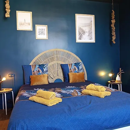 La Des Mouts- Piscine -clim