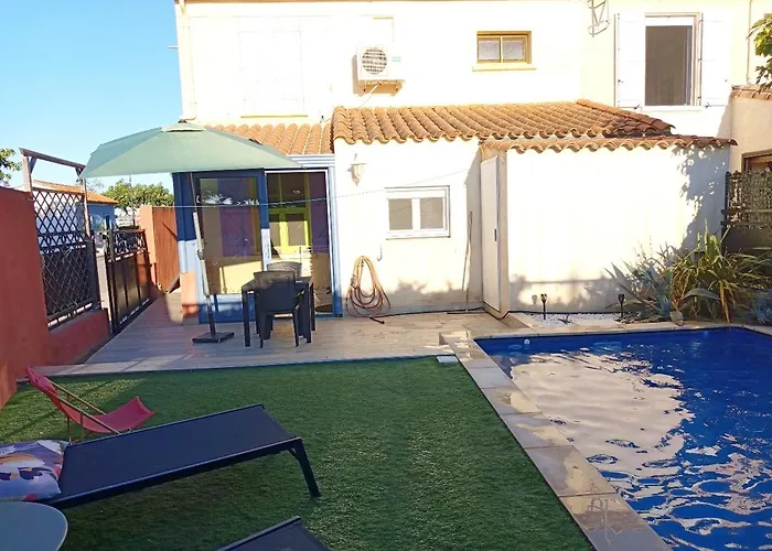 La Des Mouts- Piscine -clim Semesterbostad