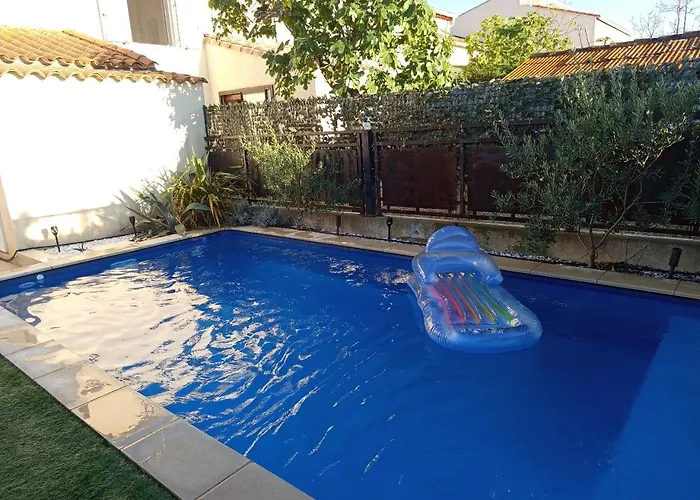 Semesterbostad La Des Mouts- Piscine -clim *