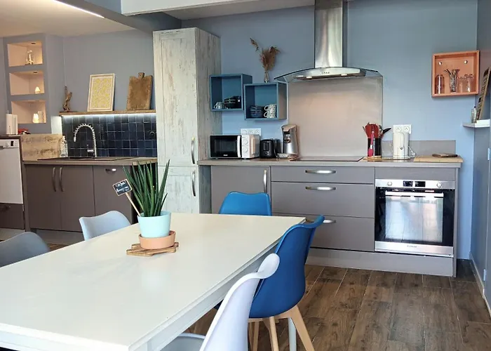 Semesterbostad La Des Mouts- Piscine -clim Fleury (Aude)